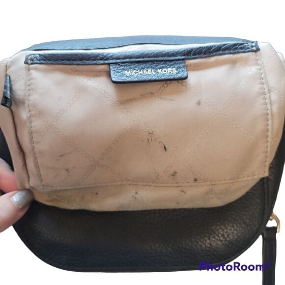 Michael kors midnight blue crossbody with gold chain - Picture 8 of 9